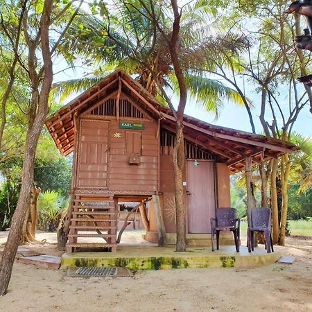 Light House Beach Hut Komari Exterior photo