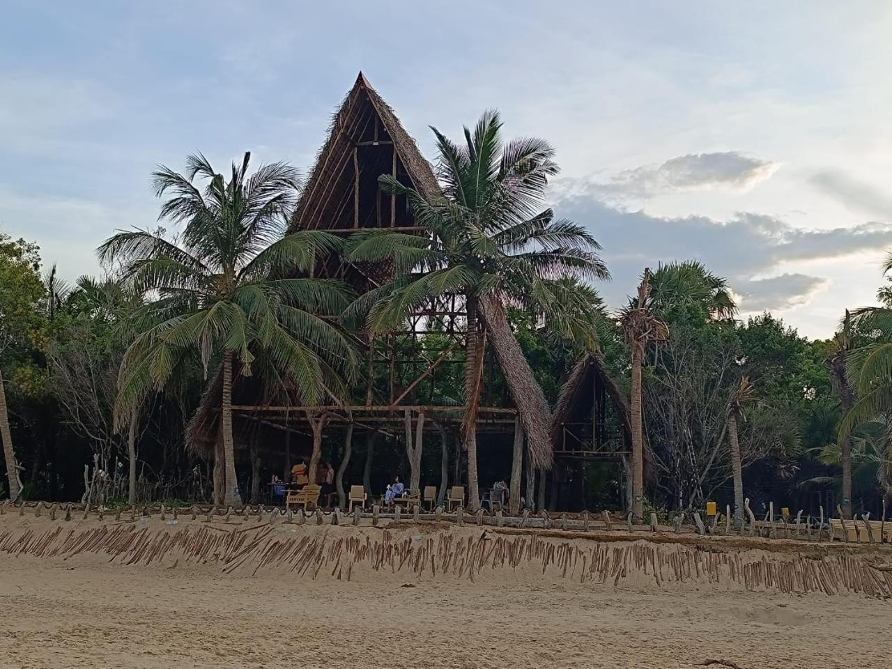 Light House Beach Hut Komari Exterior photo