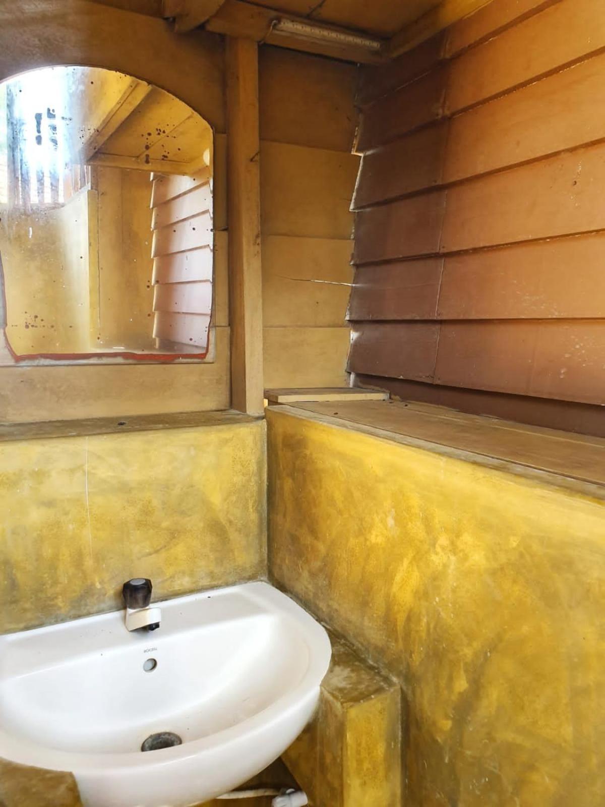 Light House Beach Hut Komari Exterior photo