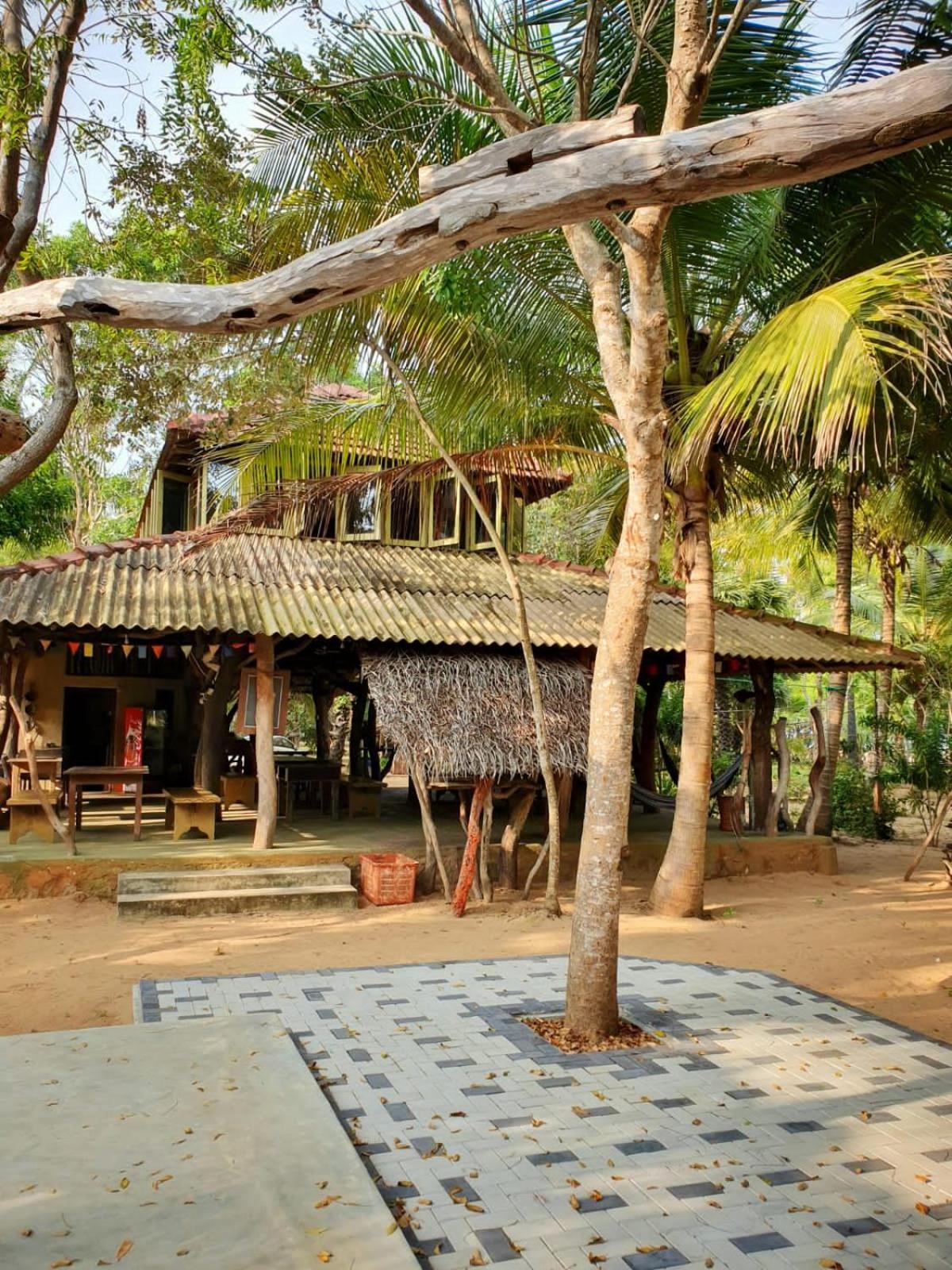 Light House Beach Hut Komari Exterior photo