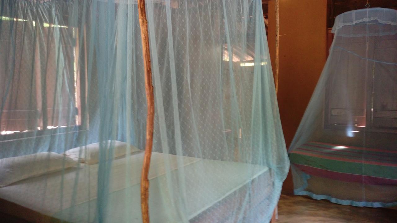 Light House Beach Hut Komari Exterior photo