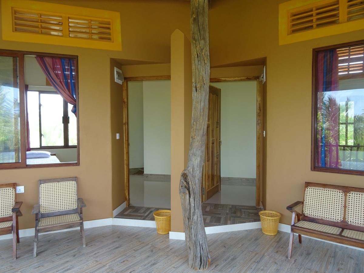 Light House Beach Hut Komari Exterior photo
