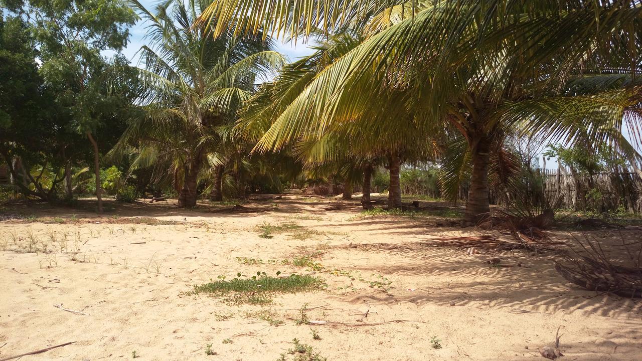 Light House Beach Hut Komari Exterior photo